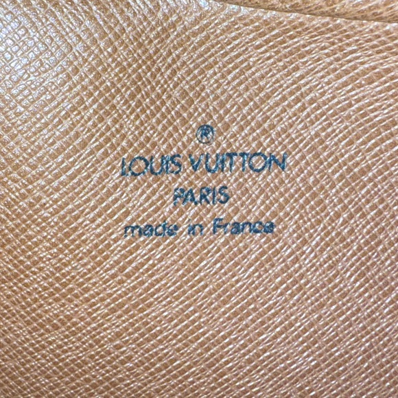 LOUIS VUITTON Monogram Marly Dragonne PM
Clutch Bag - Picture 7 of 8